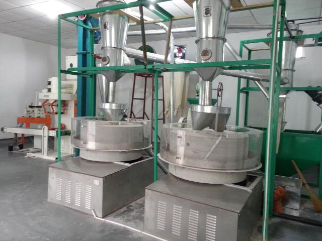 小麦粉machine.jpg wheat flour machine.jpg